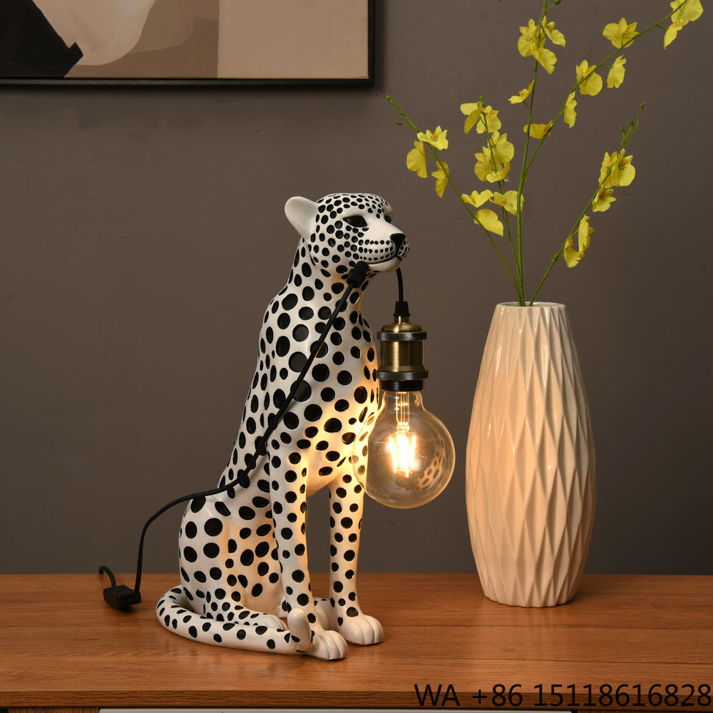 Scultura in Resina di Leopardo - Office Furniture Brands recensione e prezzo