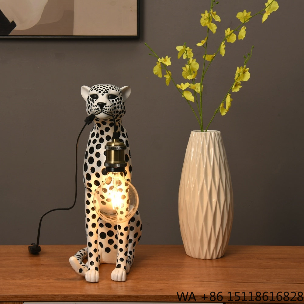 Scultura in Resina di Leopardo - Office Furniture Brands recensione e prezzo